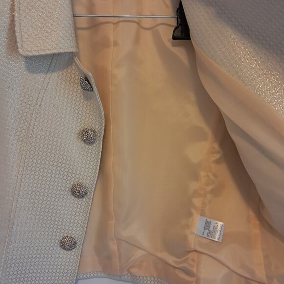 Tahari Arthur S Levine Luxe Elegant Cream Skirt Suit Set Gold Trim - Picture 8 of 10